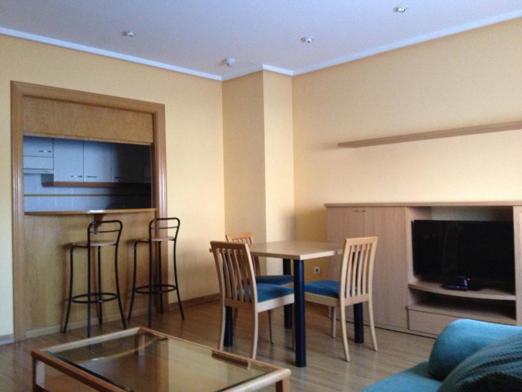 Apartamentos Turisticos Puerta de León Leão Quarto foto